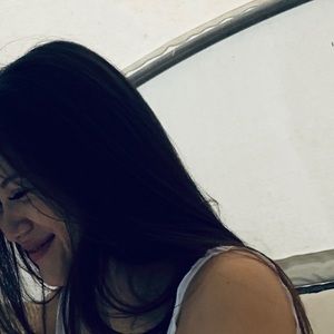 Meet your Posher, Athina